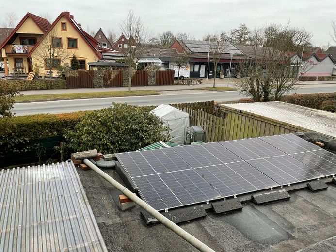 Photovoltaikanlage Garagendach