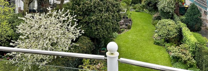 Exclusive 132 m² Alster penthouse apartment in Hamburg-Uhlenhorst – Blick aus dem Schlafzimmer