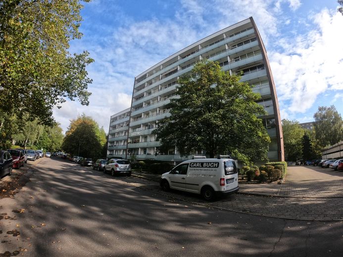 Bright, well-laid-out 1-room apartment in Bramfeld, available immediately – Außenansicht