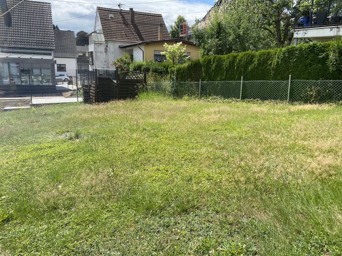 Vrijstaande woning met balkon en garage – Foto 50