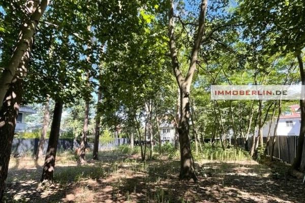 IMMOBERLIN.DE - Відмінна ділянка під забудову в гарному місці на околиці міста