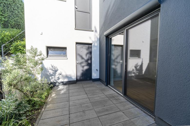 Attraktive Maisonettewohnung mit Haus-im-Haus-Charakter, Dachloggia, Garage – Außenbereich
