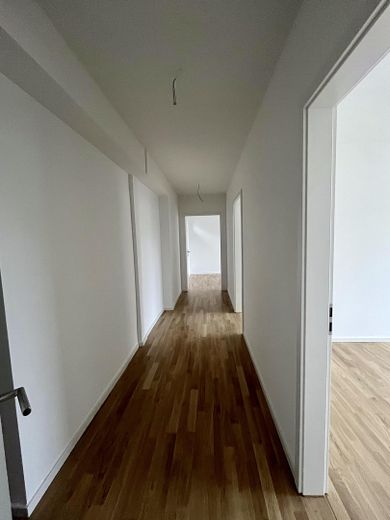 Flur zu den Zimmern 3, 4 und 5