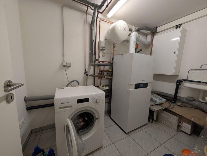 Casa di testa individuale di architetto con 4 locali a Schenefeld – Hausanschlußraum/Waschkeller
