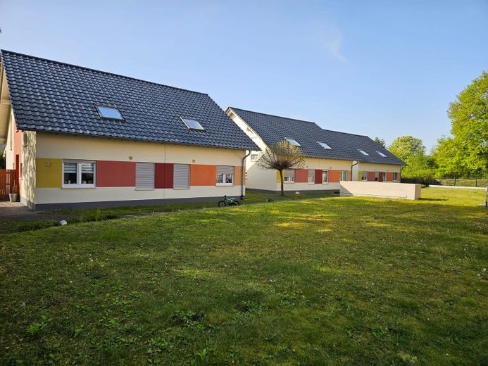 MFH Bielefeld a.d.Landwehr mit 30 Wohnungen, Mietrendite ca. 5% – Aussenansicht Doppelhäuser