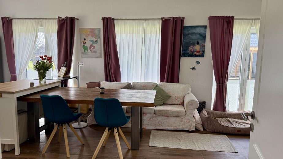 Eider yakınında yeni gibi A+ ahşap bungalov – bahçe, tarla manzarası, komisyonsuz – Küchen-/Essbereich