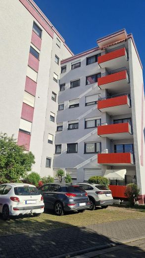 Außenansicht Haus Balkon