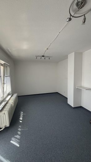 Großzügige 5-Zimmer-Wohnung mit Garten, Terrasse und Garage – Foto 11