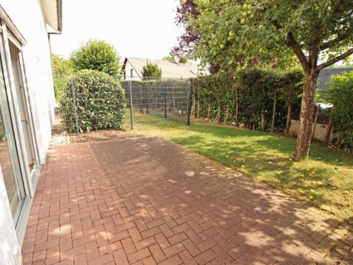 Traumhafte Feldrandlage mit Terrasse – Foto 1