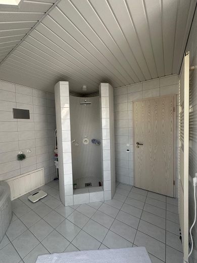Gepflegtes Zweifamilienhaus in ruhiger Wohnlage in Karlsruhe Palmbach – Bad DG