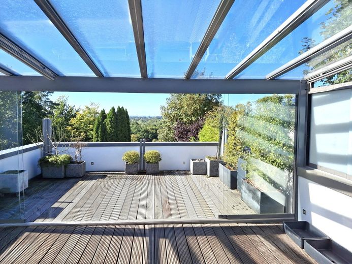 Exklusives Penthouse in Hamburg-Boberg, eigene Erdwärme, kein Hausgeld – Blick aus dem Wintergarten