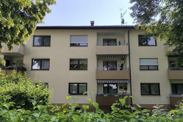 Lichtdurchflutete 3 Zimmerwohnung mit vielen Extras