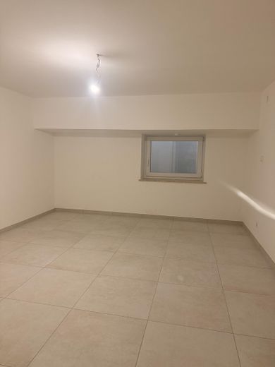 Luxus-Erstbezug nach Kernsanierung | 4 Zimmer | großzügiges Wohnen – Kellerraum 4