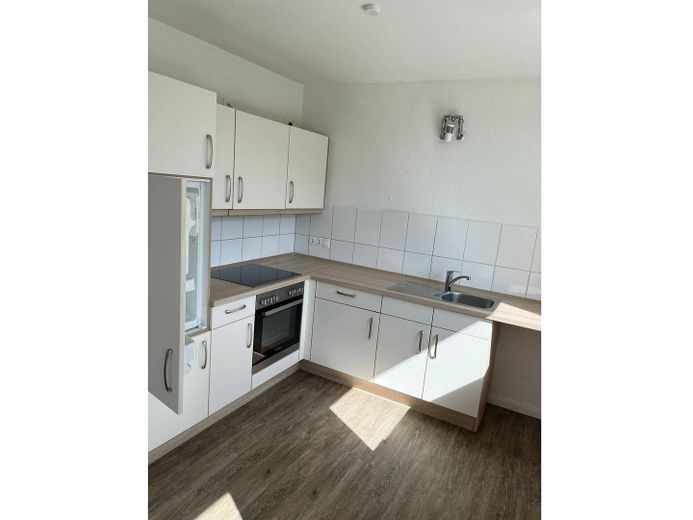 Moderne 3-Zimmer-Wohnung mit BALKON und EINBAUKÜCHE – Küche