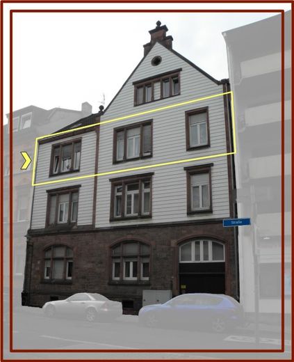 Straßenseite --Wohnung im 2.OG