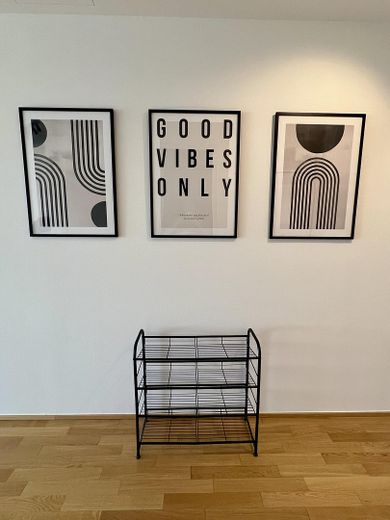 Möblierte 2-Zimmer-Wohnung in erster Reihe zum Main – Flur/Eingangsbereich