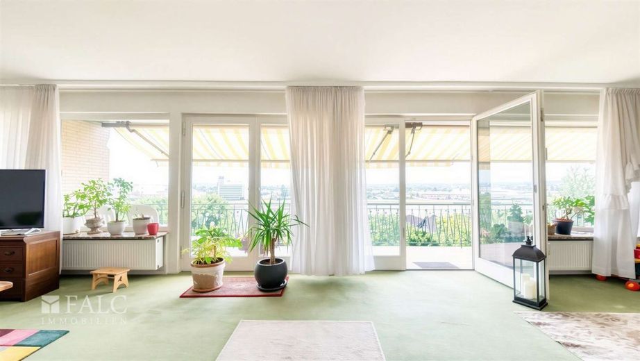 ¡Vista del Rin incluida! – Wohnzimmer