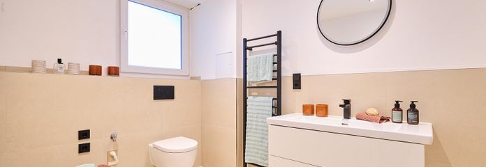 Świeżo zmodernizowane mieszkanie, 3 pokoje z balkonem – Badezimmer