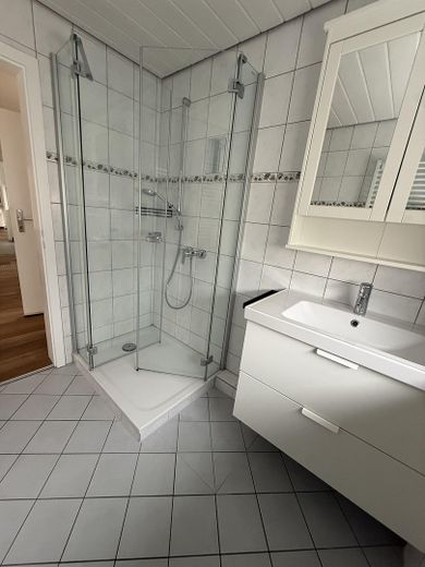 Großzügige 4 Zimmer EG Wohnung mit Terasse und kleinem Garten – Foto 5