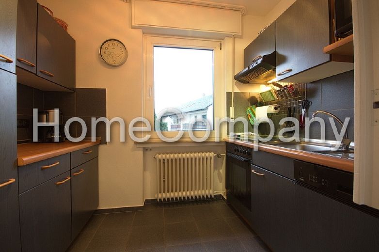 Gut ausgestattete Wohnung mit Echtholzparkett, Reinigungsservice, direkte Anbindung zur Uni – c55b9e44f96bfb569ff2687d78ec1b8bca753fed.jpg