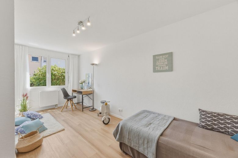 -Senza commissioni- senza pensieri e subito pronto per essere abitato: casa a schiera con giardino e garage privato – Kinderzimmer 1