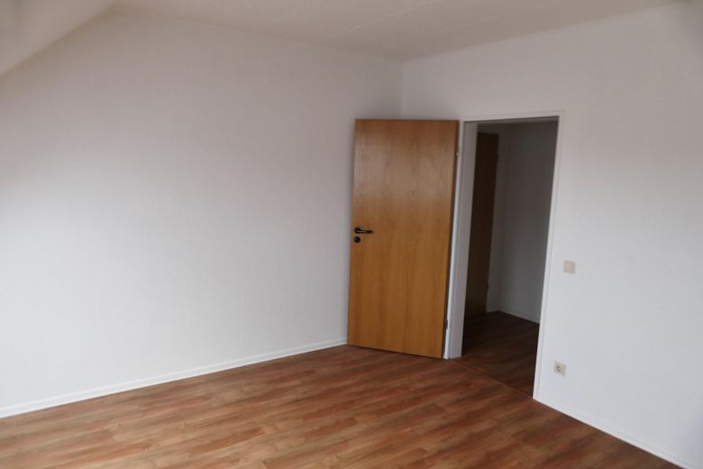 Dachgeschosswohnung mit Weitblick – Schlafzimmer