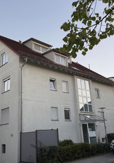 Maisonette-Wohnung mit Südbalkon * Provisionsfrei! – Hausansicht