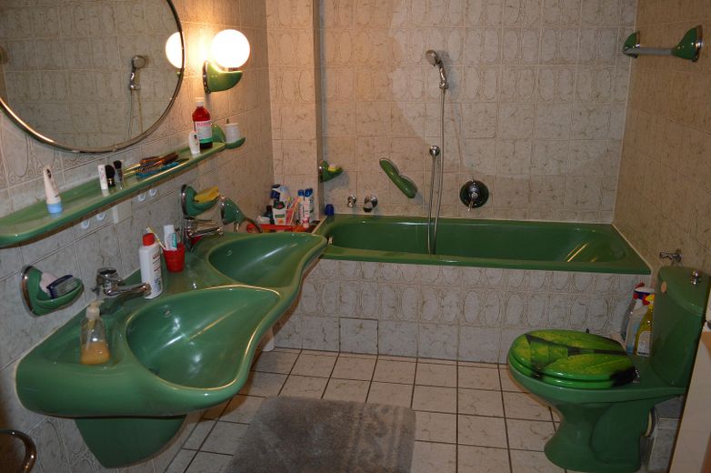 "Attraktives Reihenhaus" in "Weser"-Nähe, ruhige Lage, im schönen "Bremer Norden" – Bad OG 