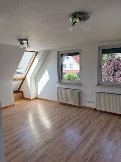Freistehendes Einfamilienhaus mit Doppelgarage und schönem Garten – Foto 24