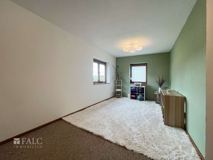 Großes Haus mit Einliegerwohnung – Zimmer EG