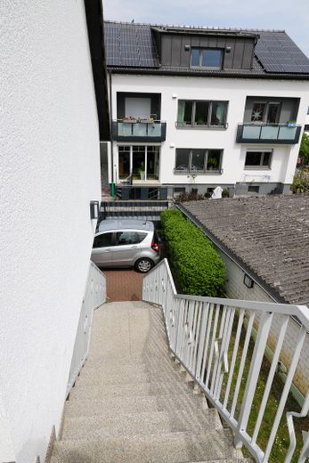     Eigener Treppenaufgang_2