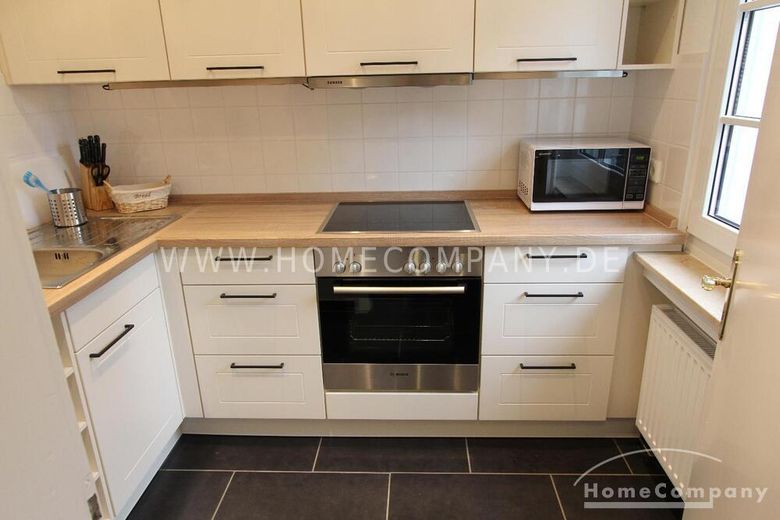 Designer-Appartment mit 1,5 Zimmern und mit separatem Schlafbereich und eigenem Eingang! – fde4e249b0f1d5e96141ec8d2e0ddb2a39ad6603.jpg