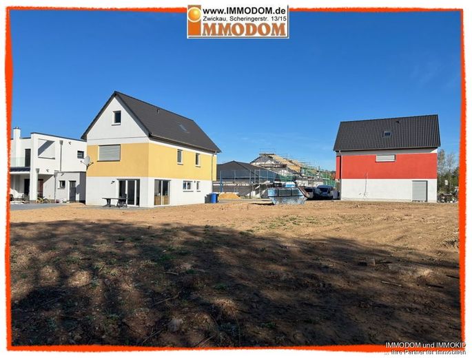 ROHBAUHAUS plus Fertigstellungspaket vom Bauträger zu verkaufen! – Blick vom Grundstück