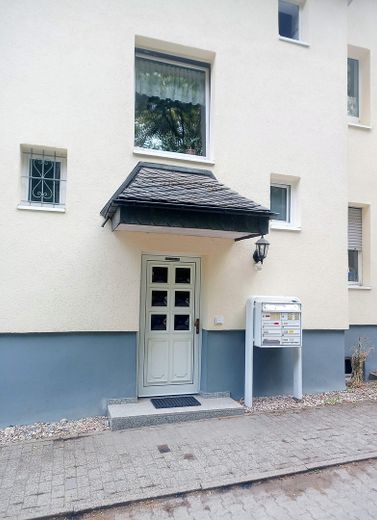 रहना-हाइकिंग-वनस्नान-पादस्नान – 6 Parteienhaus(davon 2 Mieter)