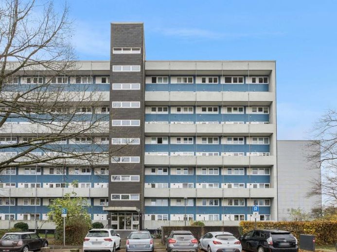 Investimento a Colonia-Neubrück: appartamento maisonette locato di 100m² con 2 balconi – Foto 1