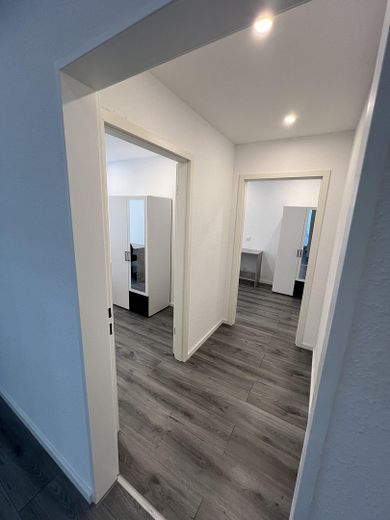 WG-Zimmer: Möbliert, saniert & separat nutzbar – nur 200 m zur Uni Mannheim! Sofort verfügbar!** – Flur