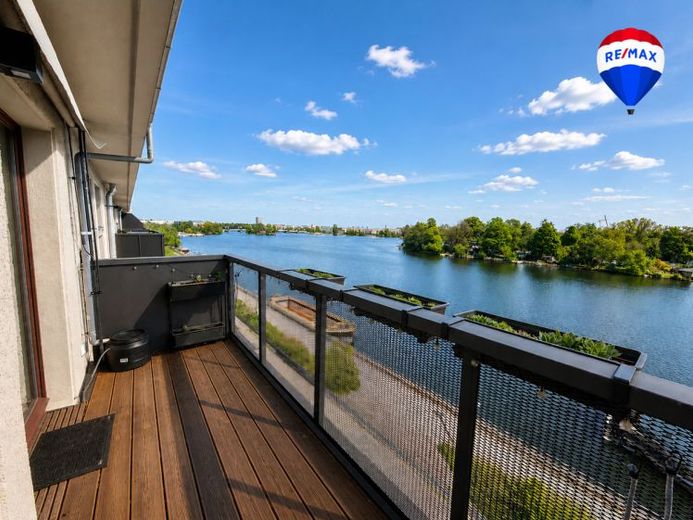 Provisionsfrei ! - Exklusive 4-Zimmer-Whg. mit Wasserblick, Balkon & Tiefgarage – Foto 1