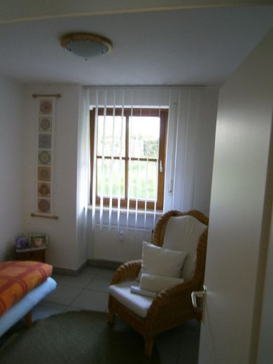 3 Apartments einzeln oder zusammen als Wohnung, TG, Stellplatz, dazu Garten mietbar – Mini-Zimmer Nord
