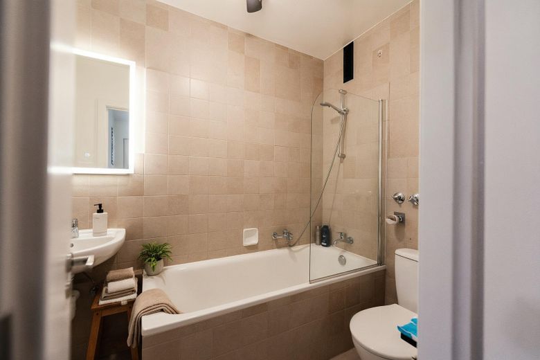 Schöne 2 Zimmer Wohnung mit Balkon – फोटो 4