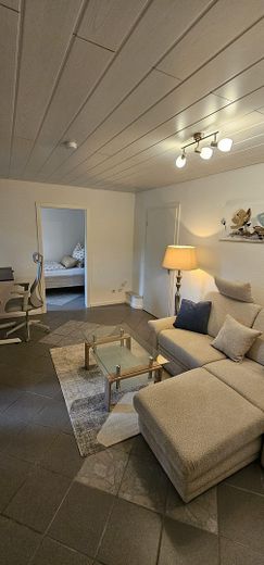 Fully furnished basement apartment top location – Foto 6