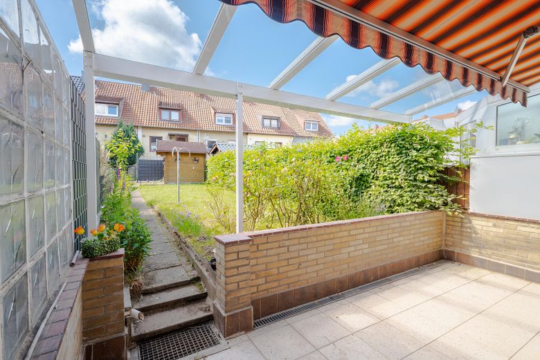 Move in and feel at home – modernized terraced house – Terrasse
