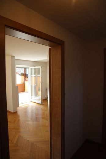 Einfamilienhaus mit kleinem Garten und Garage in Heuchlingen – Foto 5