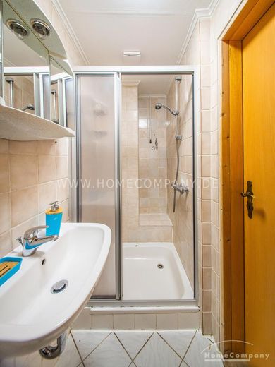 18620 HomeCompany Dresden Möbliert/Furnished 2-Zimmer Apartment mit Terrasse und Wintergarten in Dresden-Neustadt max. 2 Personen – b20adc9320866317846c10b0a4213506bd5f481a.jpg