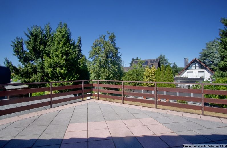 Möblierte 2-Zimmer-Wohnung mit großer Terrasse und sehr guten Parkmöglichkeiten, schöne ruhige Lage – 9108df06b737480a2b9b50d9e3ec1b669ae16dd8.jpg