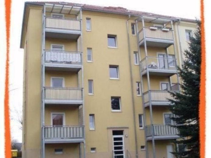 2-Zi. Wohnung mit Balkon & großer Wohnküche – Foto 1