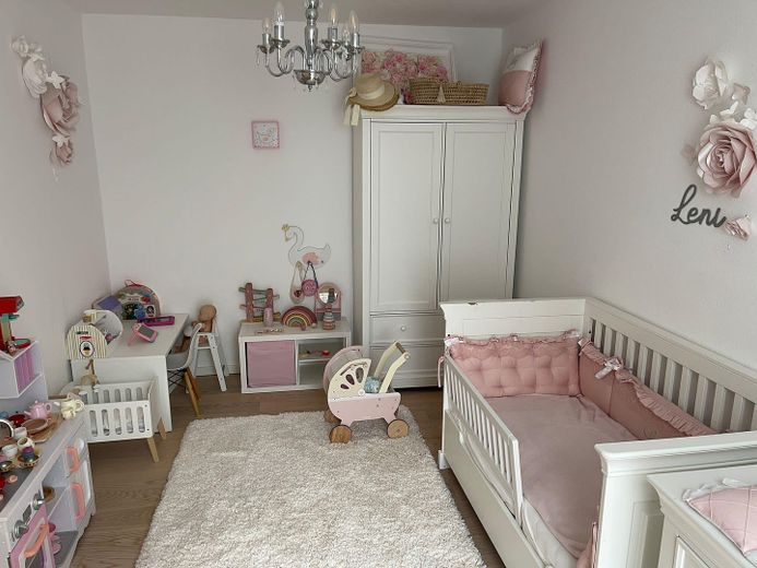 Exklusives Gartenhofhaus mit Garten, 2 Tiefgaragenstellplätzen und moderner Energietechnik – Kinderzimmer Obergeschoss