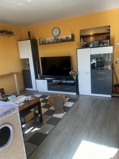 Schöne helle 3-Zimmerwohnung – Wohnzimmer1