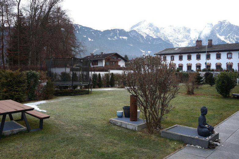 Neuwertige Exklusive Etagen-/Terrassenwohnungen (124 m²)  - provisionsfrei von privat – Bergpanorama Terrasse Südseite