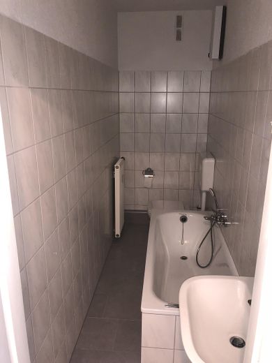 Schöne 2,5 Raum Wohnung in herlicher Lage am Eickeler Park – Badezimmer