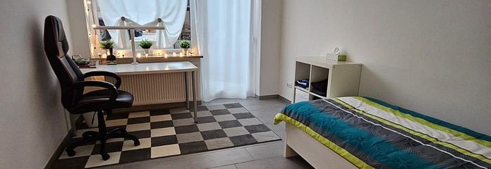 WG-Zimmer in 3er-WG mit Küche, zwei Bädern und Terrasse – Nachbarzimmer (vergleichbar)